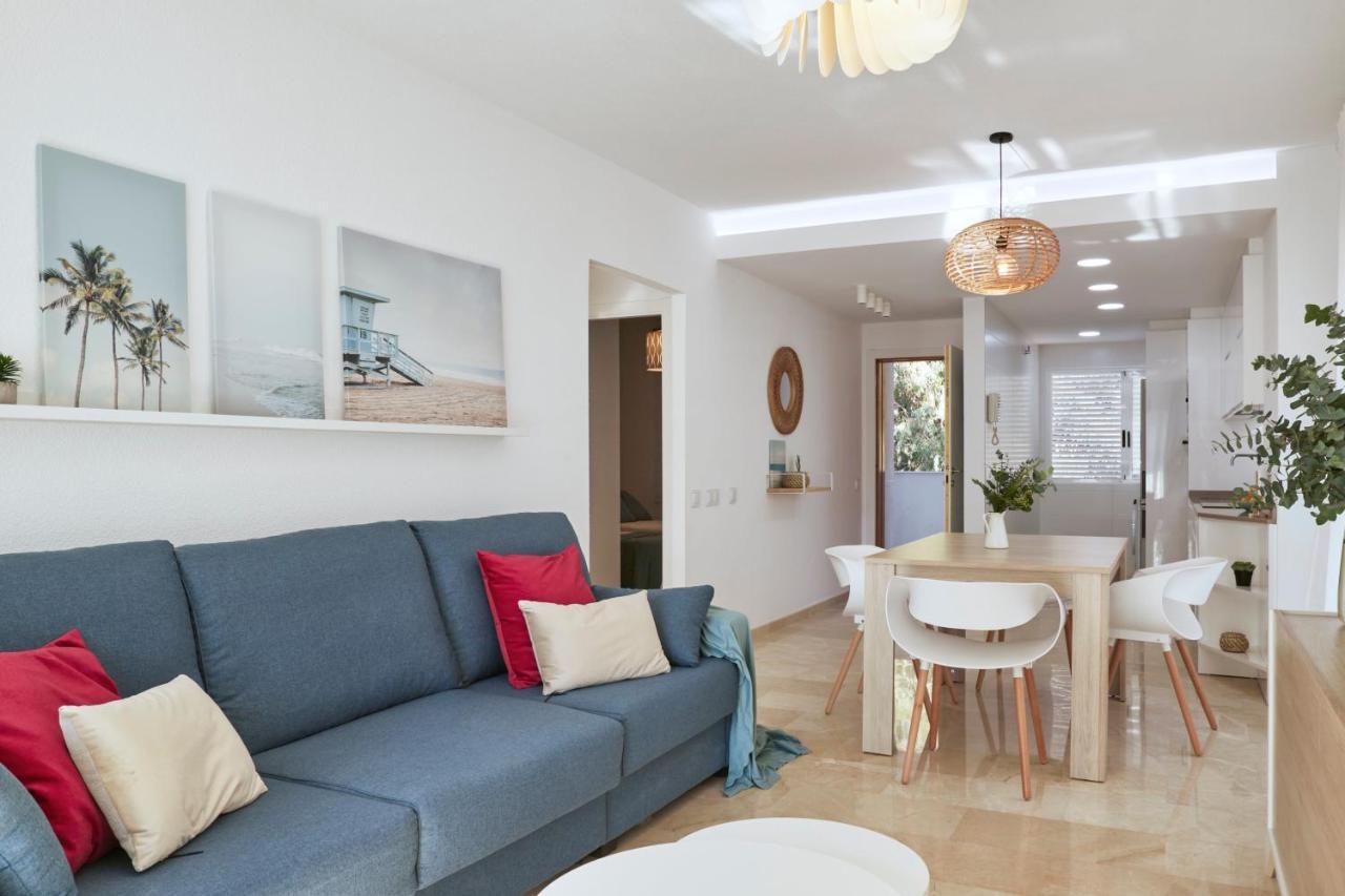 Bright Sunny Albir Beach Apartment El Albir Buitenkant foto