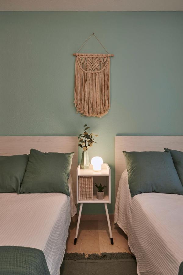 Bright Sunny Albir Beach Apartment El Albir Buitenkant foto