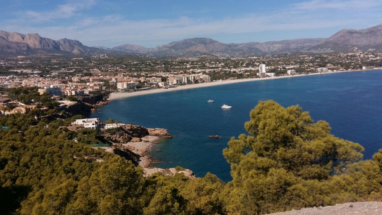 Bright Sunny Albir Beach Apartment El Albir Buitenkant foto